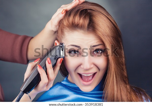 hair clipper cut woman