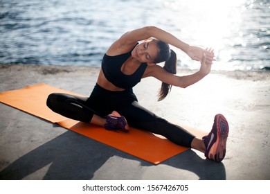 20,096 Black girl doing yoga Images, Stock Photos & Vectors | Shutterstock