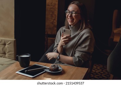 Young Beauty Girl Purple Hair Make Selfie On Smartphone, Happy Face, Outdoor Hipster Portrait On The Street, Smile Happy Face, Listen Music On Headphones, Amsterdam Street, Dance, Player,photo Concept