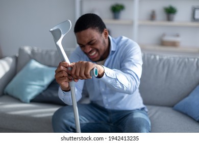 Young Black Man Suffering Acute Pain Stock Photo 1942413235 | Shutterstock