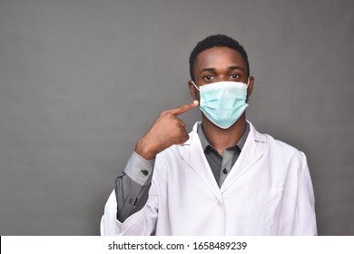 Doctor Wearing Mask Images, Stock Photos & Vectors | Shutterstock