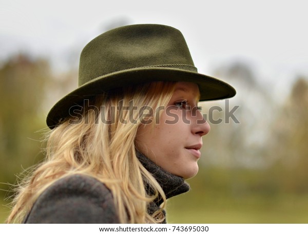 ladies hunting hat