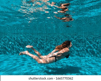 水中水泳images Stock Photos Vectors Shutterstock