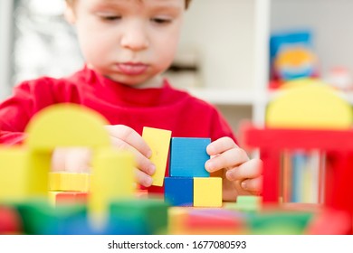 25,984 Kids Building Tower Images, Stock Photos & Vectors | Shutterstock