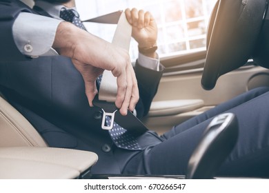 7,566 Seat belt man Images, Stock Photos & Vectors | Shutterstock