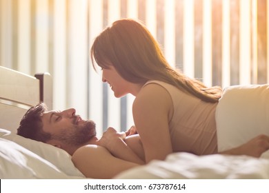性行為 の画像 写真素材 ベクター画像 Shutterstock