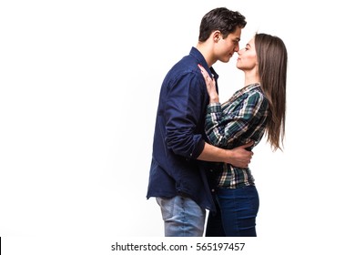 カップル ハグ キス の画像 写真素材 ベクター画像 Shutterstock