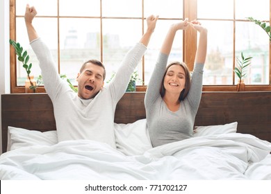 6,597 Happy couple wake up Images, Stock Photos & Vectors | Shutterstock