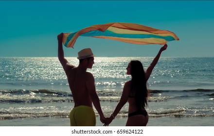 Couple Heureux Plage Photos 236437 Couple Heureux Stock