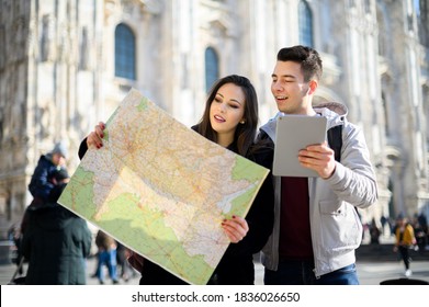 Young couple of turists in the city