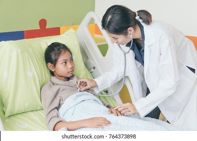 Nurse examines young girls pussy foto