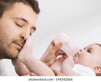 Papa Y Bebe Imagenes Fotos De Stock Y Vectores Shutterstock