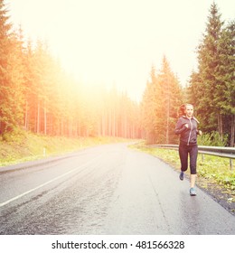 Young Fitness Woman Long Hair Running Stock Photo 481566328 | Shutterstock