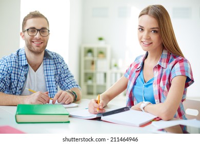 55,281 Boy girl university Images, Stock Photos & Vectors | Shutterstock