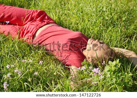 Similar – Foto Bild Porträt der realen heitere Frau mit lebendigen gefärbt rosa fuchsia Frisur. Trendy bunte Haare, stilvolle Haarschnitt