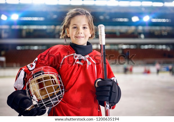 girl nhl player