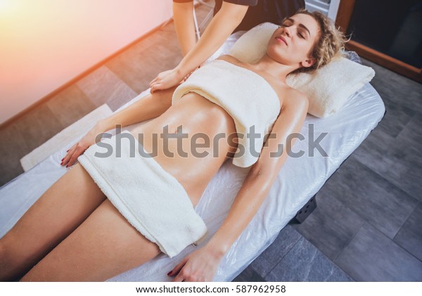 Body Body Girl Girl Massage