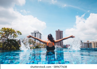 5,667 Rooftop swimming pool Stock Photos, Images & Photography ...