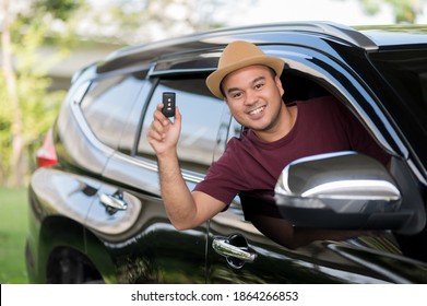 186 Asian Getting New Car Keys Images, Stock Photos & Vectors ...