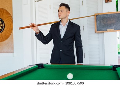 10,195 Man Playing Billiards Images, Stock Photos & Vectors | Shutterstock