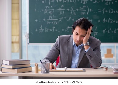 3,689 Bored teachers Images, Stock Photos & Vectors | Shutterstock