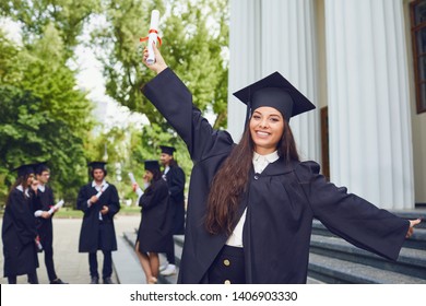 3,945 Hispanic Female Graduate Images, Stock Photos & Vectors ...