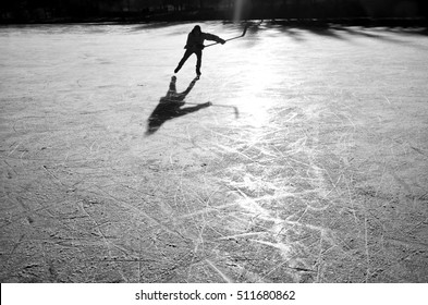 22,231 Hockey image black white Images, Stock Photos & Vectors ...