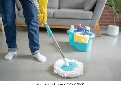 821 Cleaning mob Images, Stock Photos & Vectors | Shutterstock