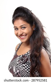 https://image.shutterstock.com/image-photo/young-indian-teenager-girl-smiling-260nw-287952581.jpg