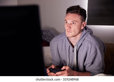 931 Tired gamer Images, Stock Photos & Vectors | Shutterstock