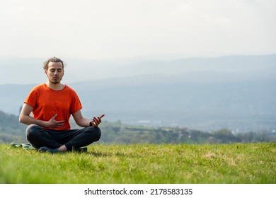 2,983 Himalayas yoga Images, Stock Photos & Vectors | Shutterstock