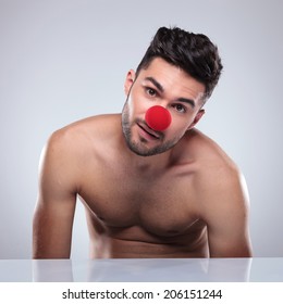 fuuny-nude-clown-pic