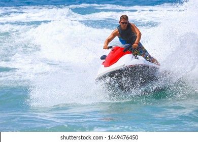 15,137 Jet ski beach Images, Stock Photos & Vectors | Shutterstock