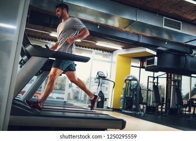 81,284 Gym runner Images, Stock Photos & Vectors | Shutterstock