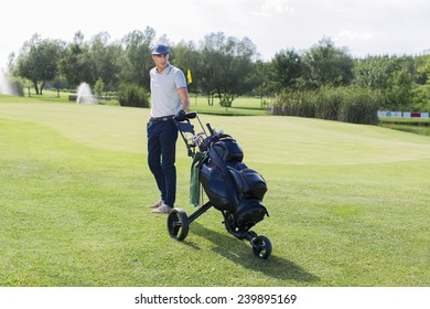 6,314 Man with golf bags Images, Stock Photos & Vectors | Shutterstock