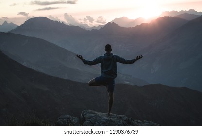 139 Teal person meditating Images, Stock Photos & Vectors | Shutterstock