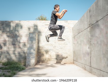 パルクール 男性 の画像 写真素材 ベクター画像 Shutterstock