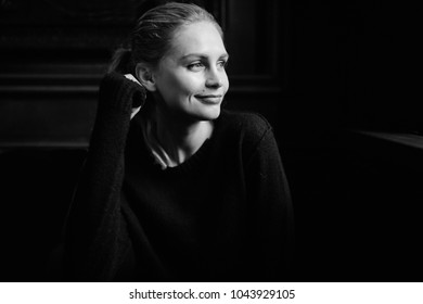 Young Model Girl Portrait. Fashionable Elegant Stylish Woman Face Expressions. Beautiful Blonde With Kind Lovely Eyes Posing For Camera. Silhoutte Of Babe Isolated On Black. Emotions, State Of Mind