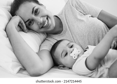 Young Mother Lying Bed Her Son Stock Photo 2147214445 | Shutterstock