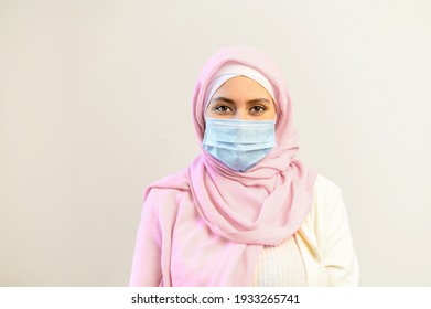 Download Hijab Sick Images Stock Photos Vectors Shutterstock