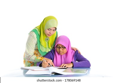 4,922 Malaysian school children Images, Stock Photos & Vectors ...