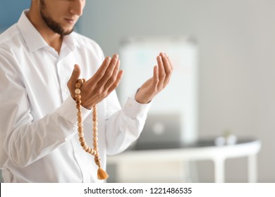 6,956 Man praying rosary Images, Stock Photos & Vectors | Shutterstock