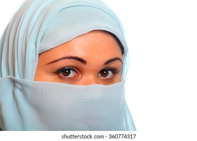 232 Muslim Girl Germany Images, Stock Photos & Vectors 