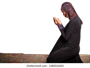 muslim praying on knees