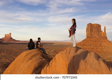 Young Navajo Woman Standing Two Navajo Stock Photo 707971045 | Shutterstock