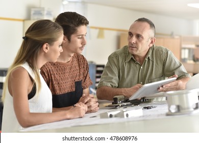 Young People In Engineering Training Class