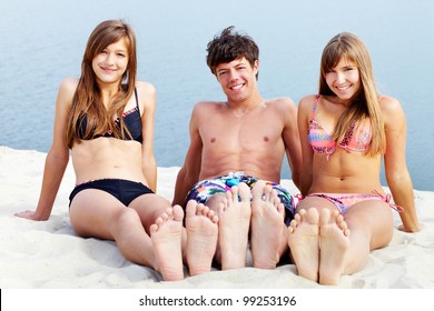 Teen Bikini Feet