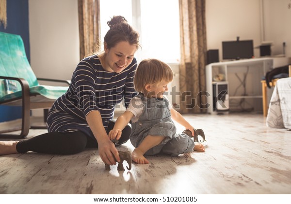 Young Pregnant Mother Dreadlocks Her Son Stock Photo Edit Now 510201085