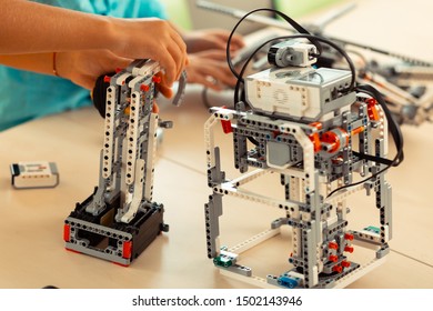robot making set
