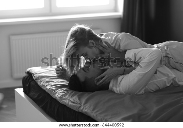 Girls Kissing On Beds